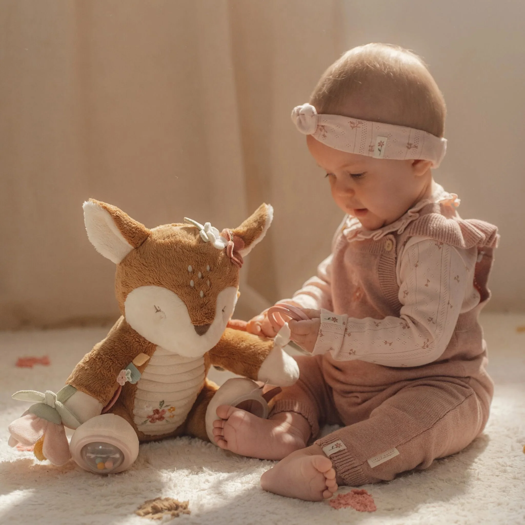 0028069 activiteitenknuffel roze fairy garden